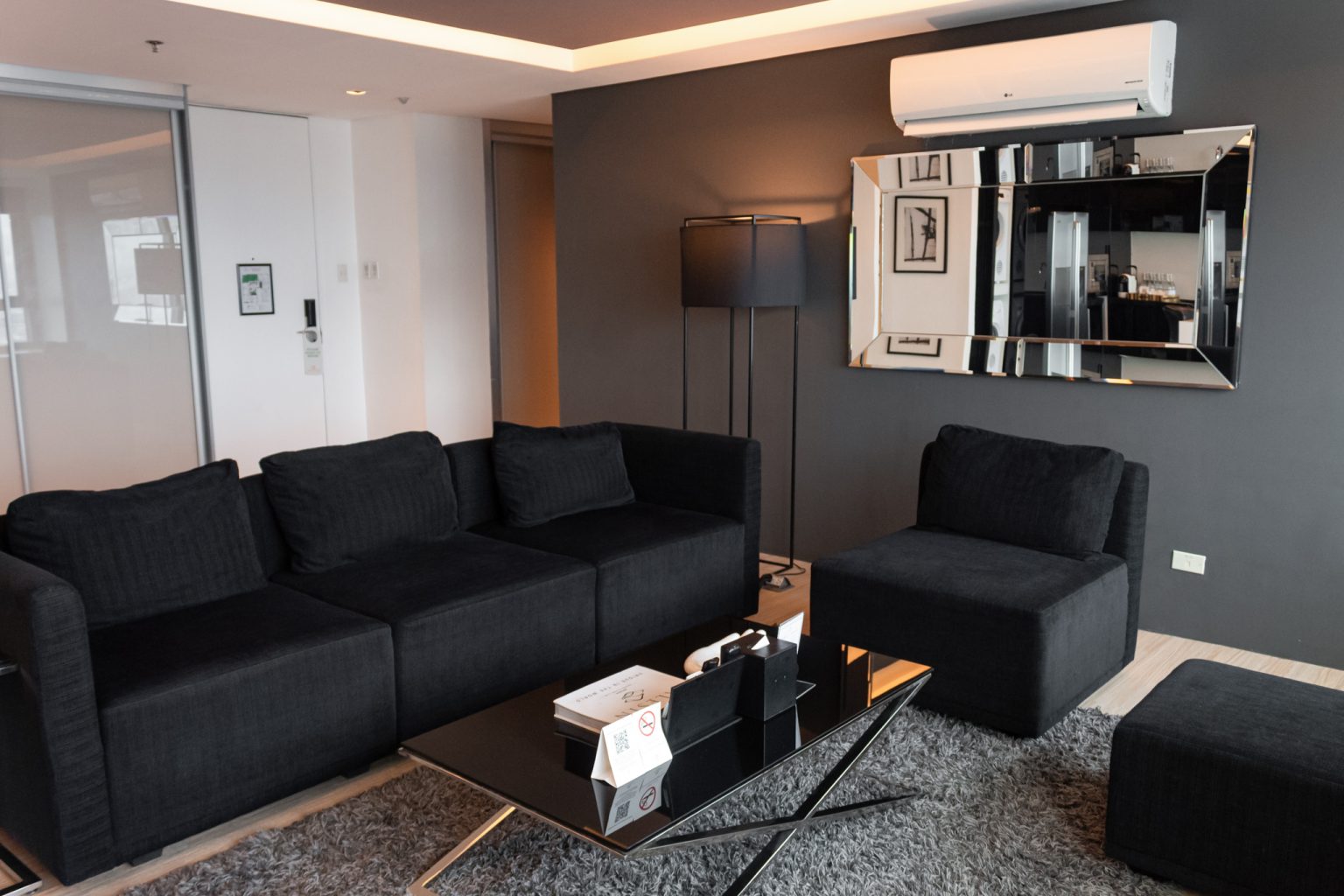 Penthouse Suite - The Alpha Suites